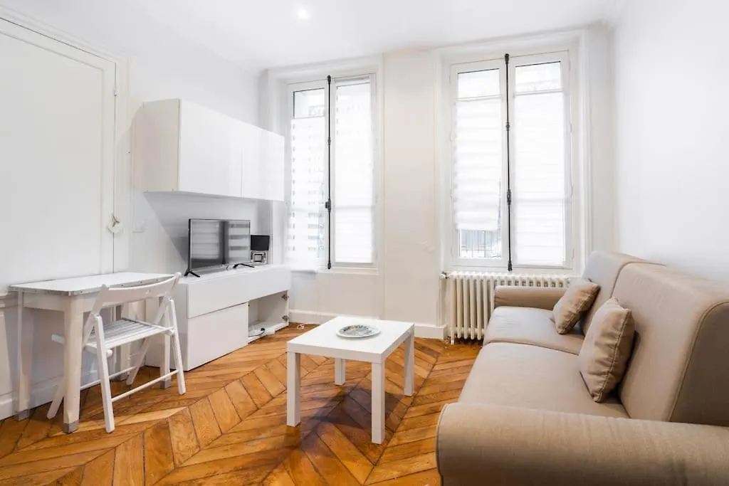 شقة Studio Luxe Montaigne باريس