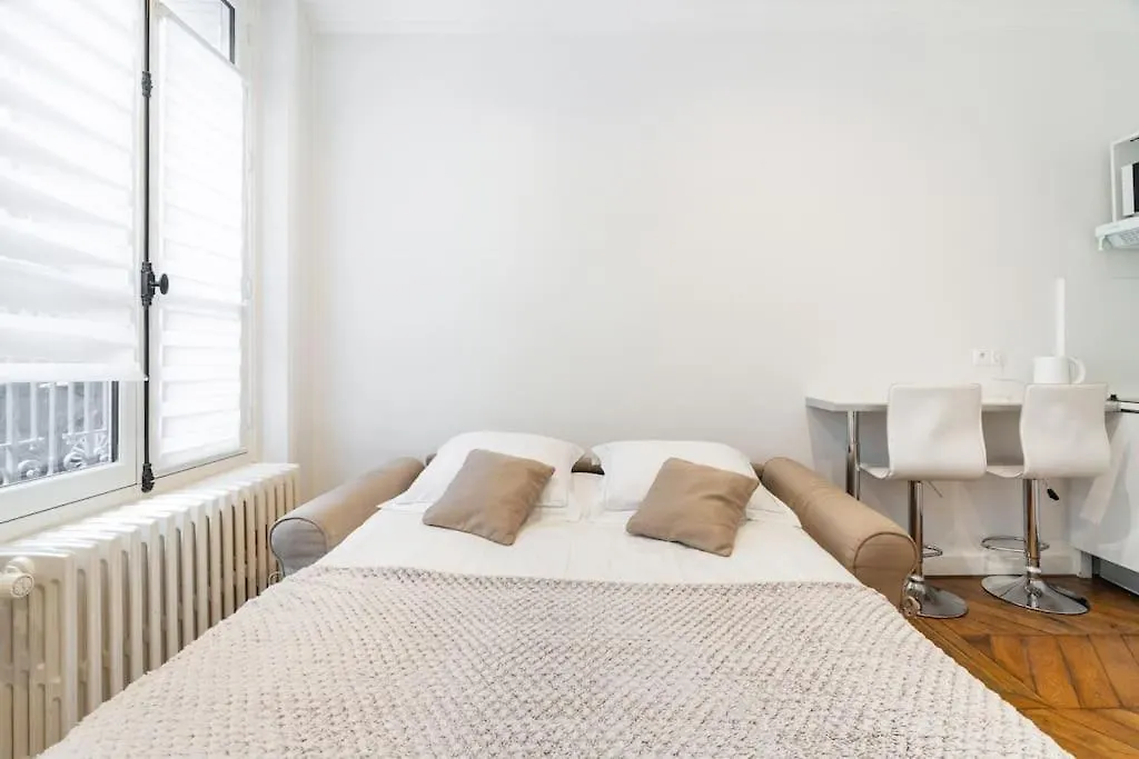 شقة Studio Luxe Montaigne باريس